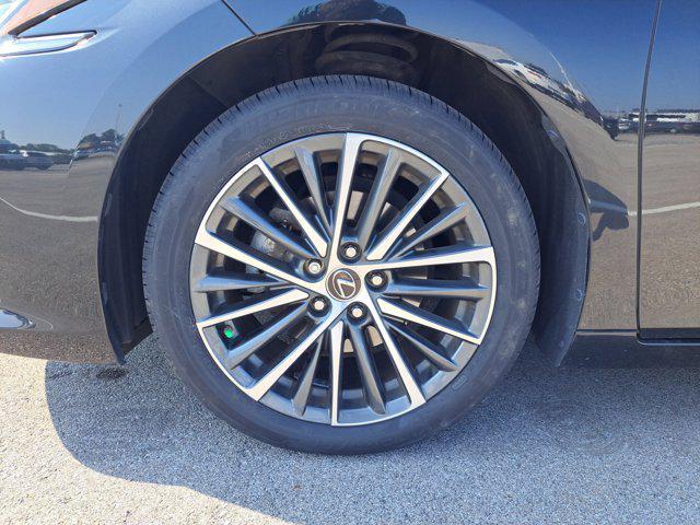 used 2022 Lexus ES 350 car, priced at $32,933