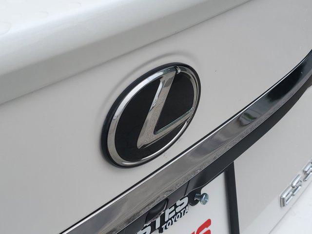 used 2022 Lexus ES 350 car, priced at $38,140