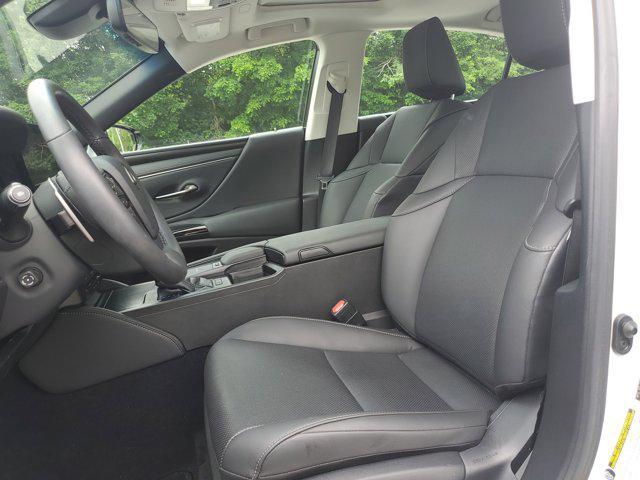 used 2022 Lexus ES 350 car, priced at $38,140