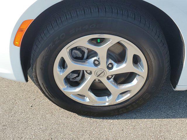 used 2021 Chrysler Pacifica car, priced at $28,371