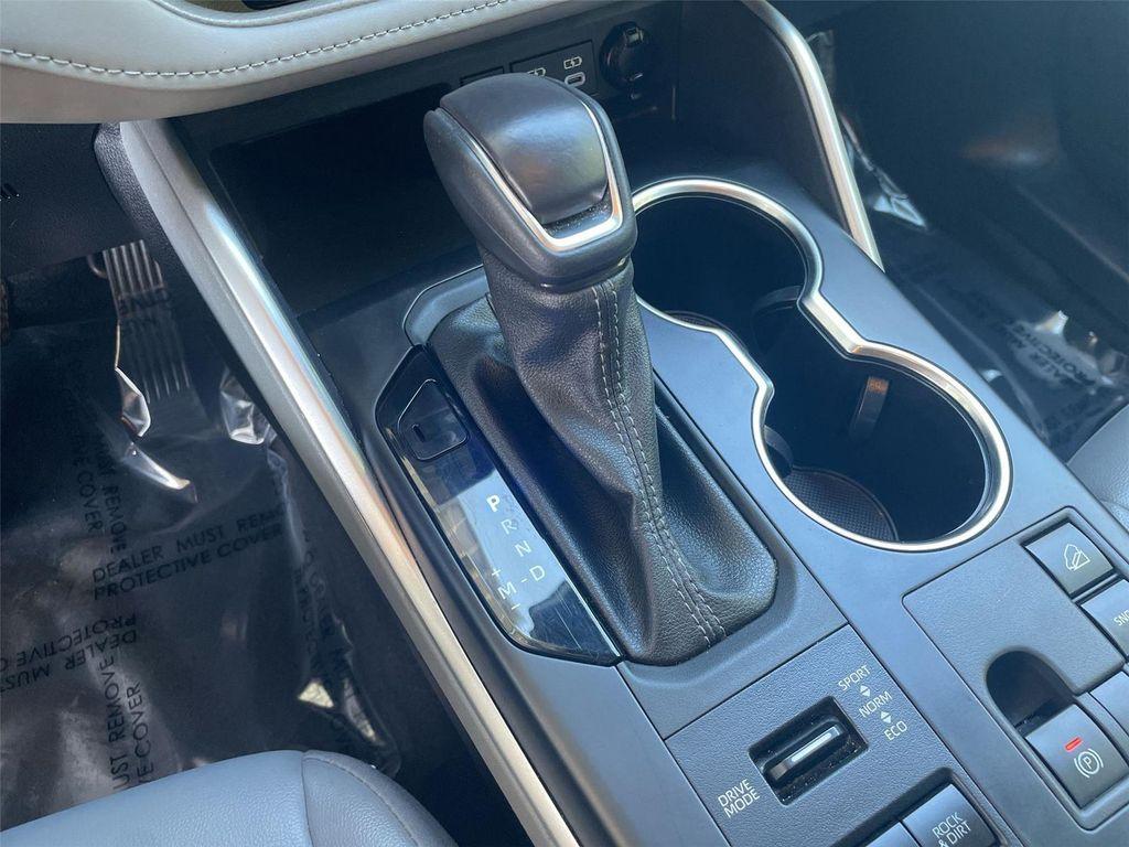 used 2024 Toyota Highlander car, priced at $39,491