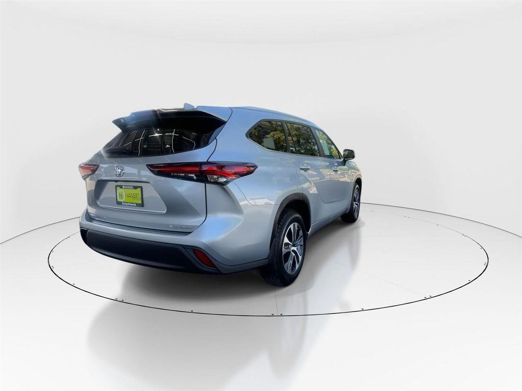 used 2024 Toyota Highlander car, priced at $39,491