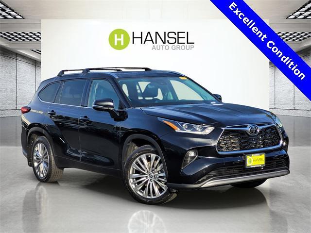 used 2022 Toyota Highlander car, priced at $40,500