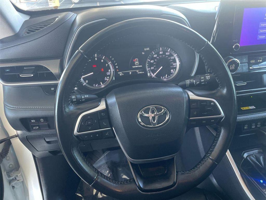 used 2023 Toyota Highlander car, priced at $35,491