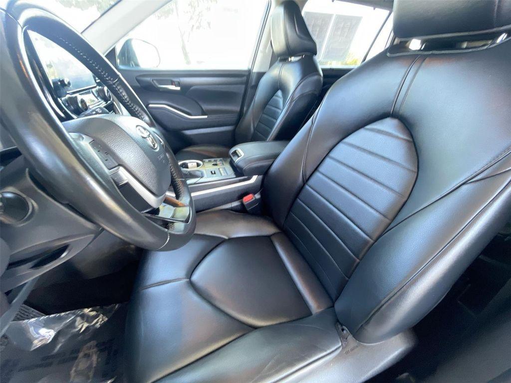 used 2023 Toyota Highlander car, priced at $35,491