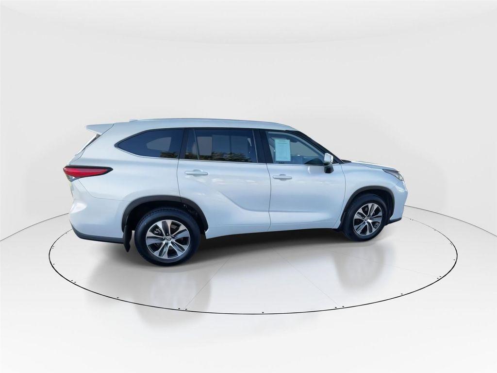 used 2023 Toyota Highlander car, priced at $35,491