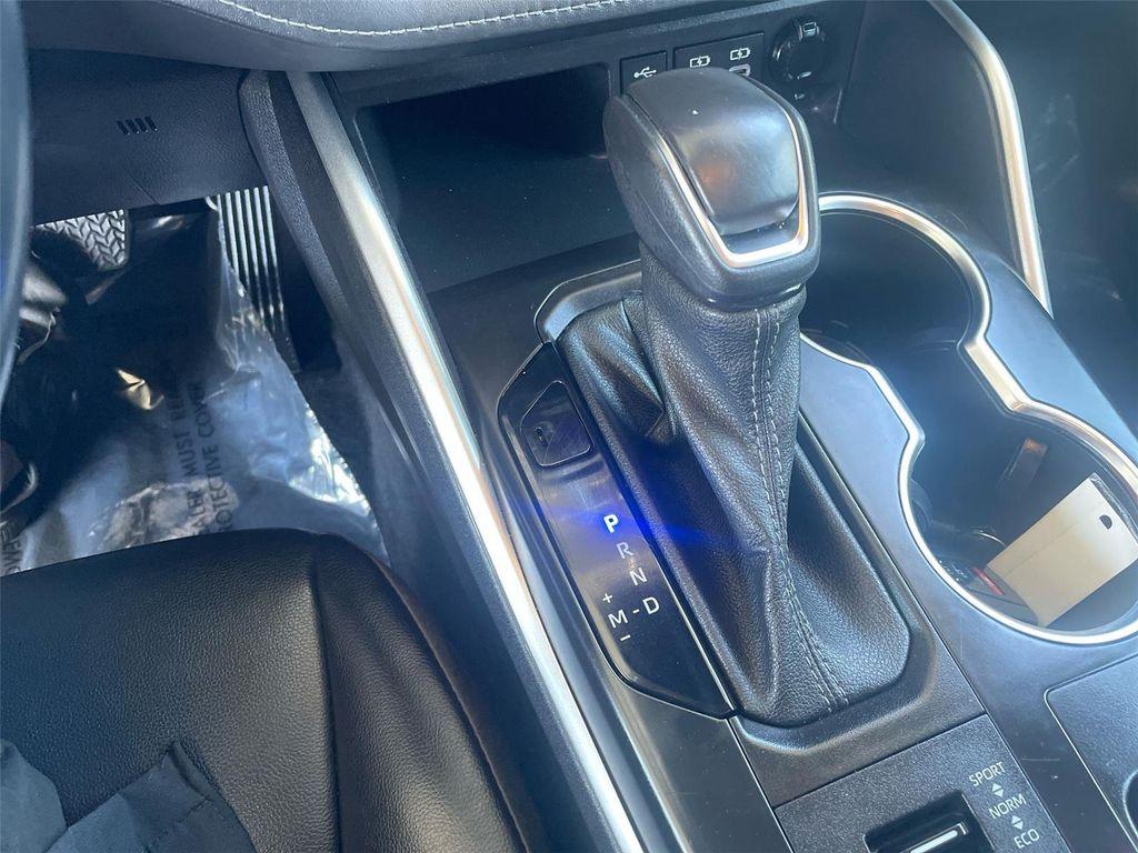 used 2023 Toyota Highlander car, priced at $35,491