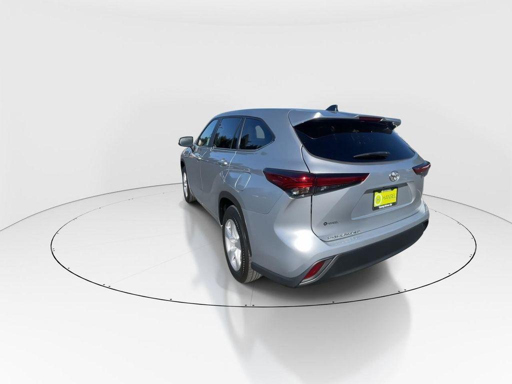 used 2023 Toyota Highlander car, priced at $30,991