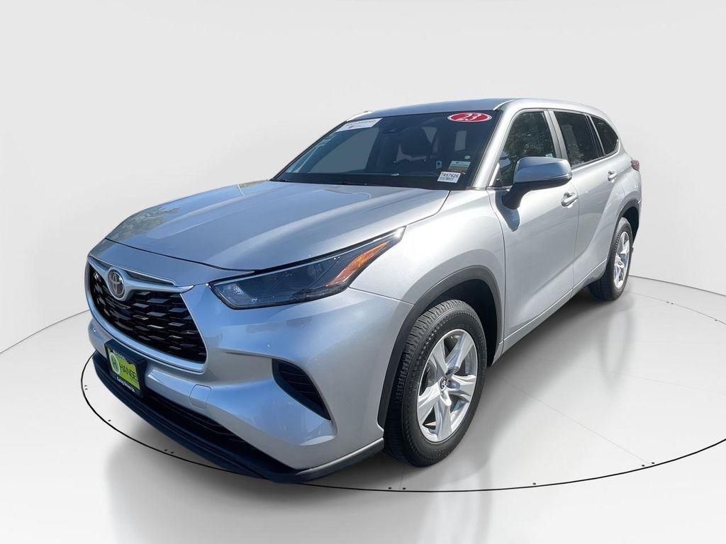 used 2023 Toyota Highlander car, priced at $30,991