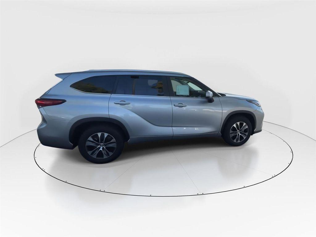used 2023 Toyota Highlander car, priced at $34,551