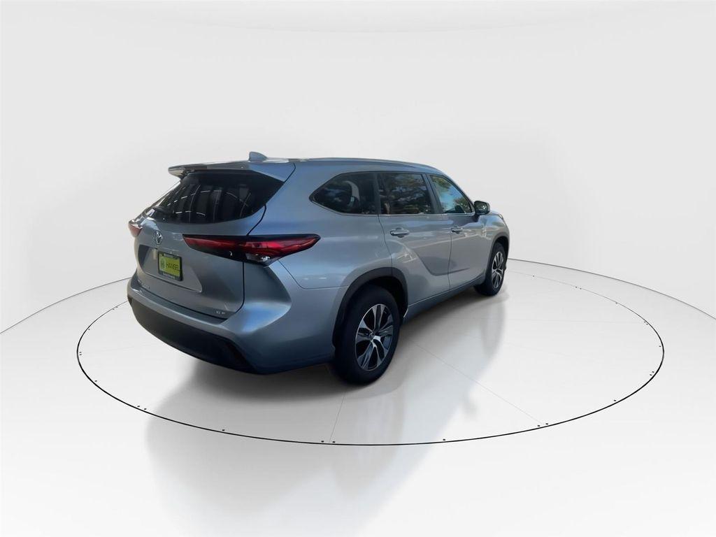 used 2023 Toyota Highlander car, priced at $34,551