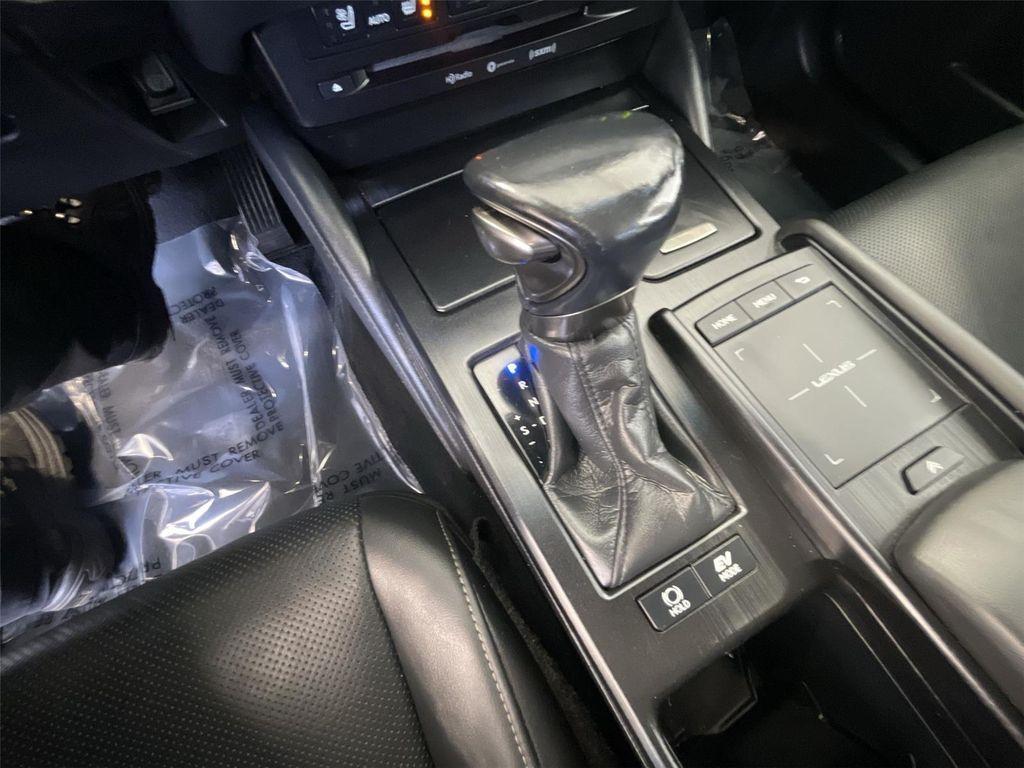 used 2022 Lexus ES 300h car, priced at $27,991