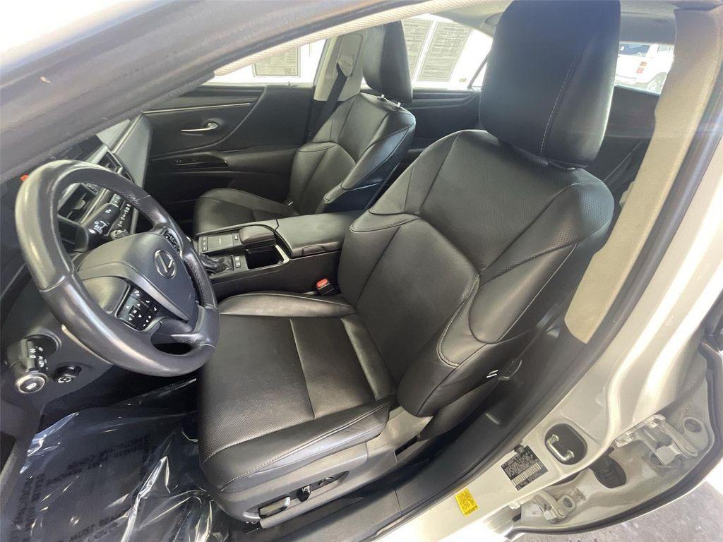 used 2022 Lexus ES 300h car, priced at $27,991