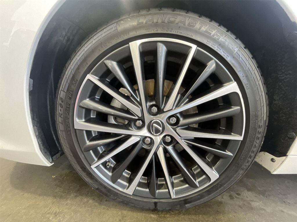 used 2022 Lexus ES 300h car, priced at $27,991