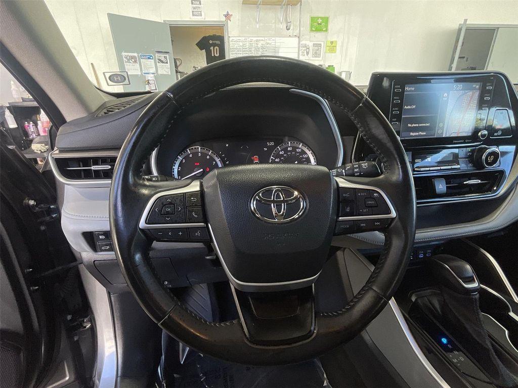 used 2022 Toyota Highlander car, priced at $29,991