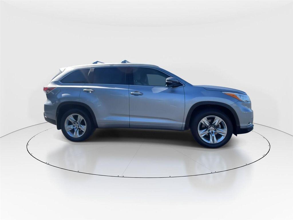 used 2014 Toyota Highlander car, priced at $20,661