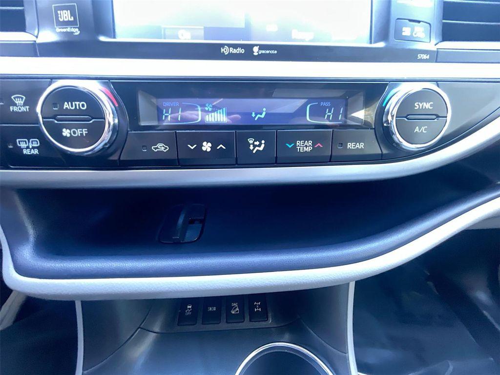 used 2014 Toyota Highlander car, priced at $20,661