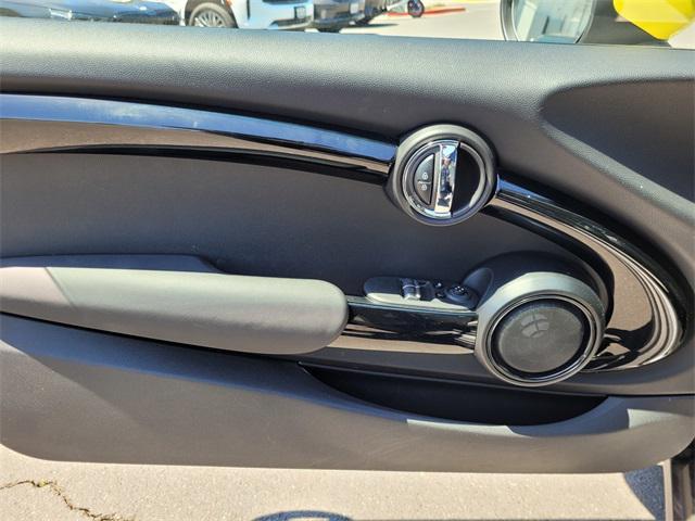 used 2021 MINI Hardtop car, priced at $23,000
