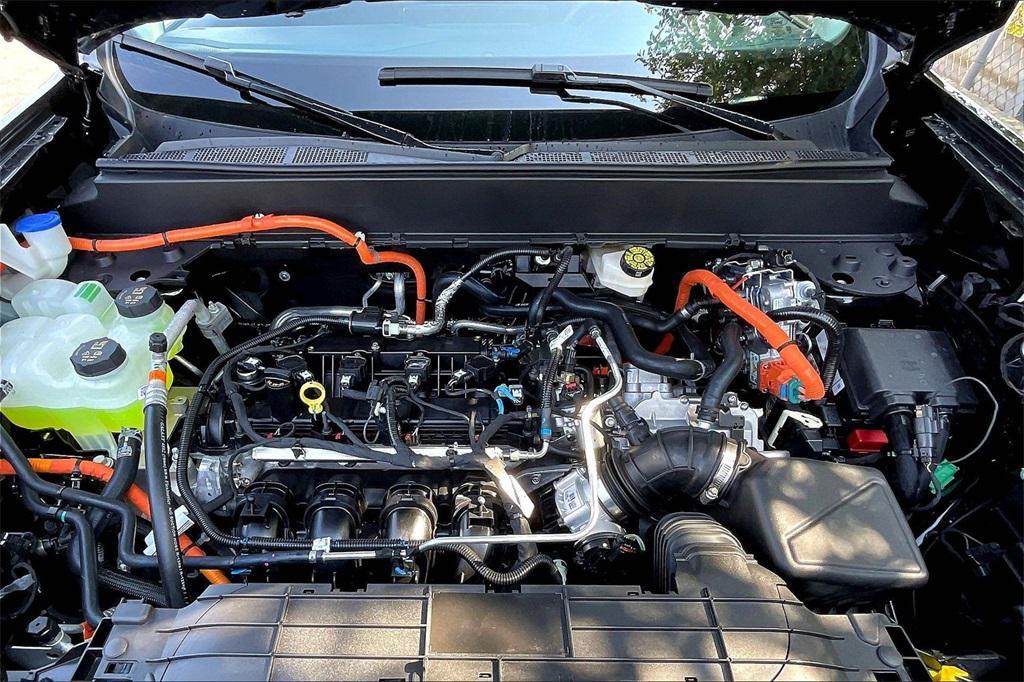 new 2025 Ford Maverick car, priced at $29,262