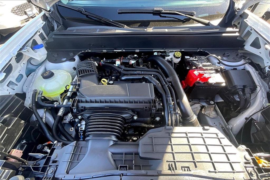 new 2025 Ford Maverick car, priced at $31,135