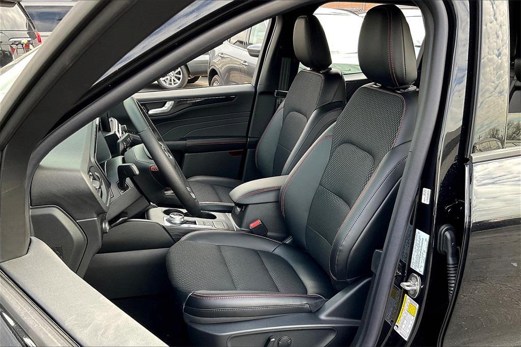 new 2025 Ford Escape car, priced at $26,012