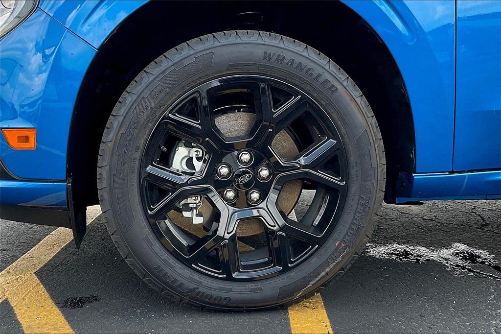 new 2025 Ford Maverick car, priced at $34,333
