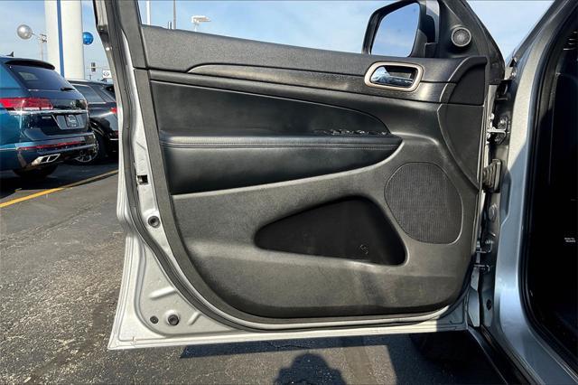 used 2015 Jeep Grand Cherokee car, priced at $14,985