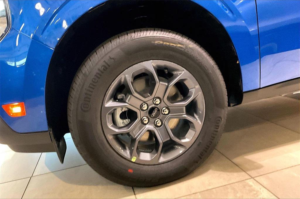 new 2025 Ford Maverick car, priced at $31,528