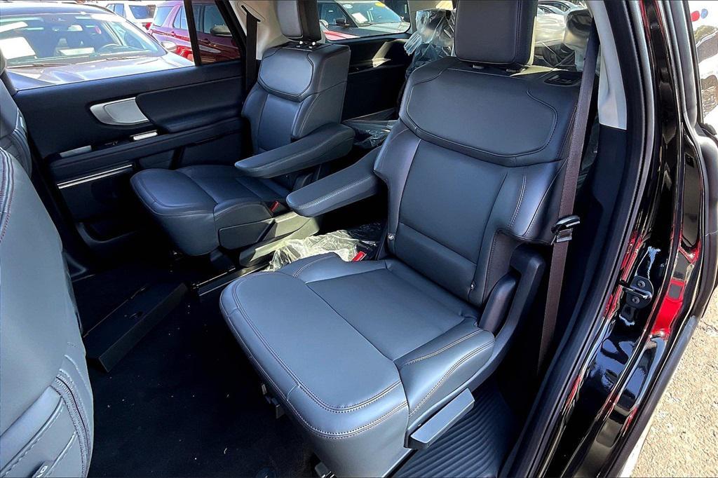 new 2025 Ford Expedition car, priced at $71,730