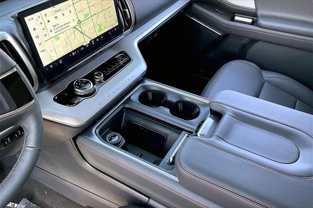 new 2025 Ford Expedition car, priced at $71,730