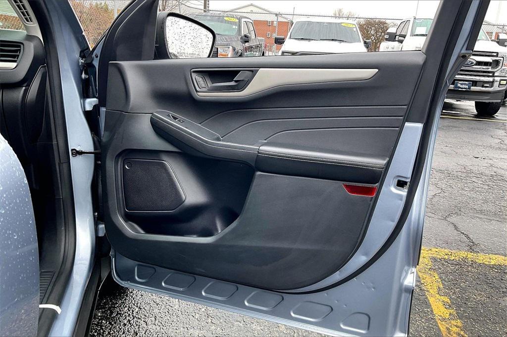 used 2022 Ford Escape car, priced at $19,985