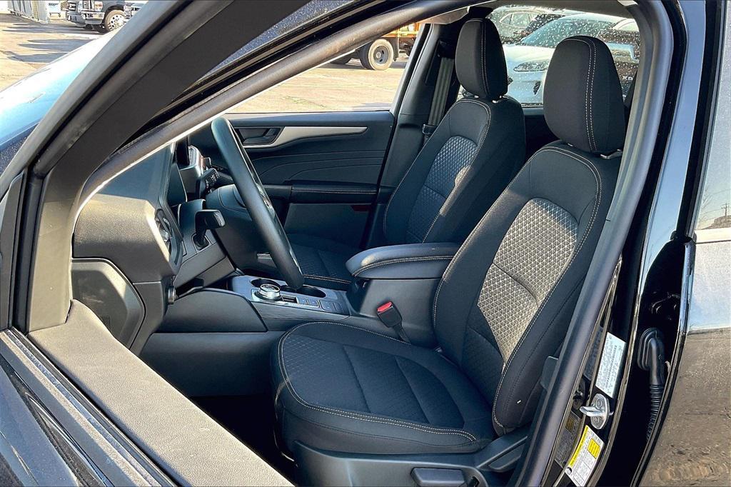 new 2025 Ford Escape car, priced at $25,937