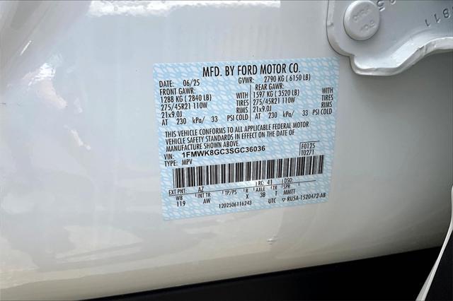 new 2025 Ford Explorer car, priced at $55,204