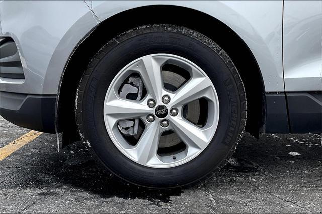 new 2024 Ford Edge car, priced at $37,692