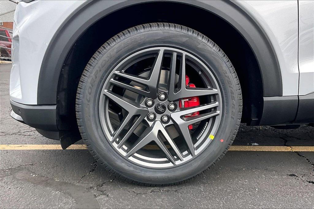 new 2026 Ford Explorer car, priced at $62,685