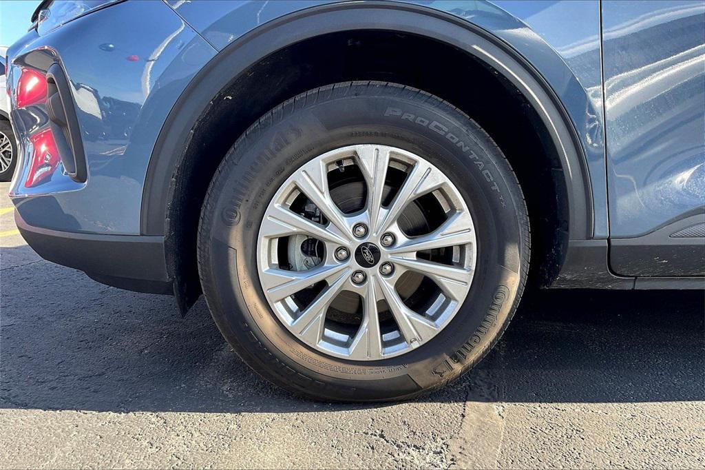 used 2025 Ford Escape car, priced at $27,985