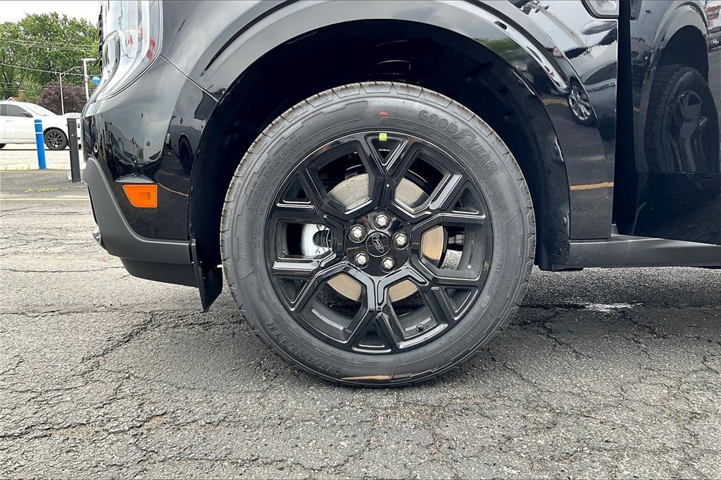 new 2025 Ford Maverick car, priced at $37,888
