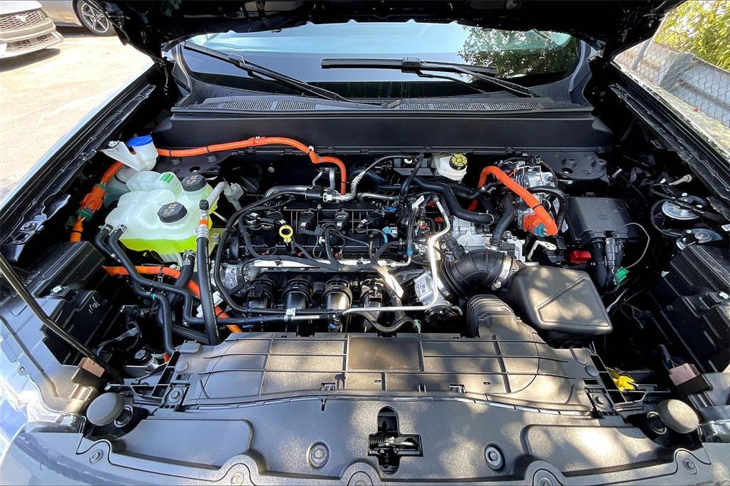 new 2025 Ford Maverick car, priced at $30,262