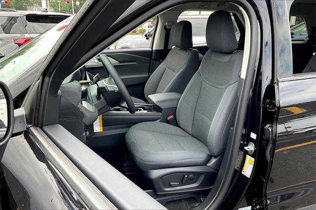 new 2025 Ford Explorer car