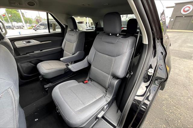 new 2025 Ford Explorer car