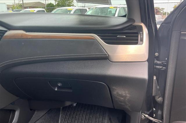 used 2020 GMC Yukon XL car, priced at $40,885