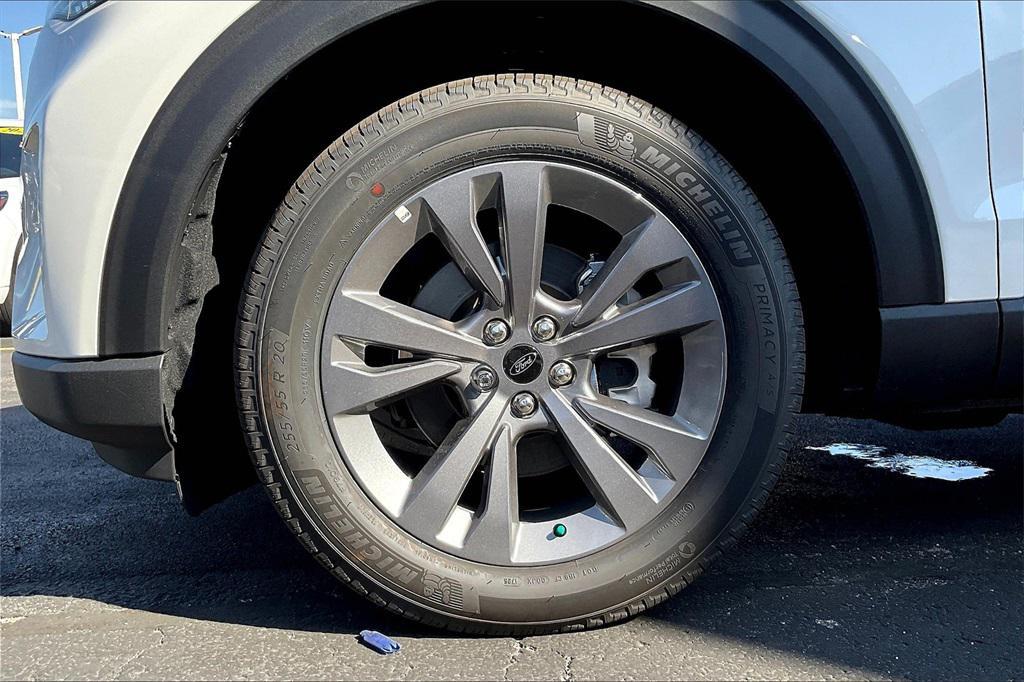 new 2025 Ford Explorer car, priced at $47,490