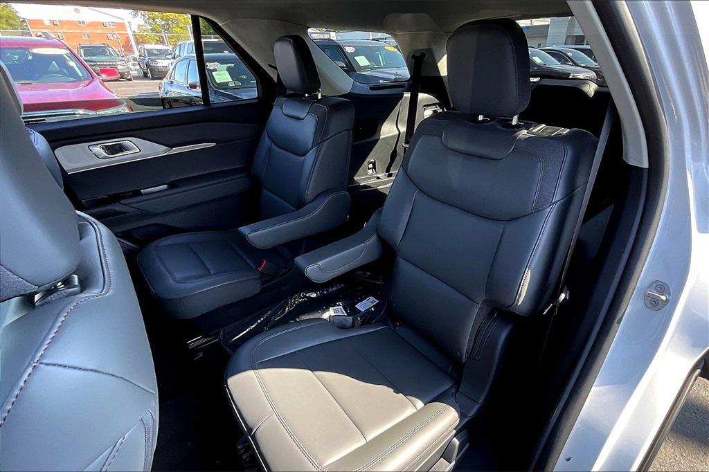 new 2025 Ford Explorer car, priced at $47,490