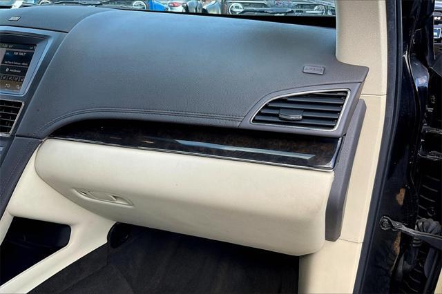 used 2019 Lincoln MKT car, priced at $19,985