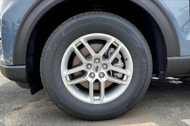 new 2025 Ford Explorer car, priced at $39,783