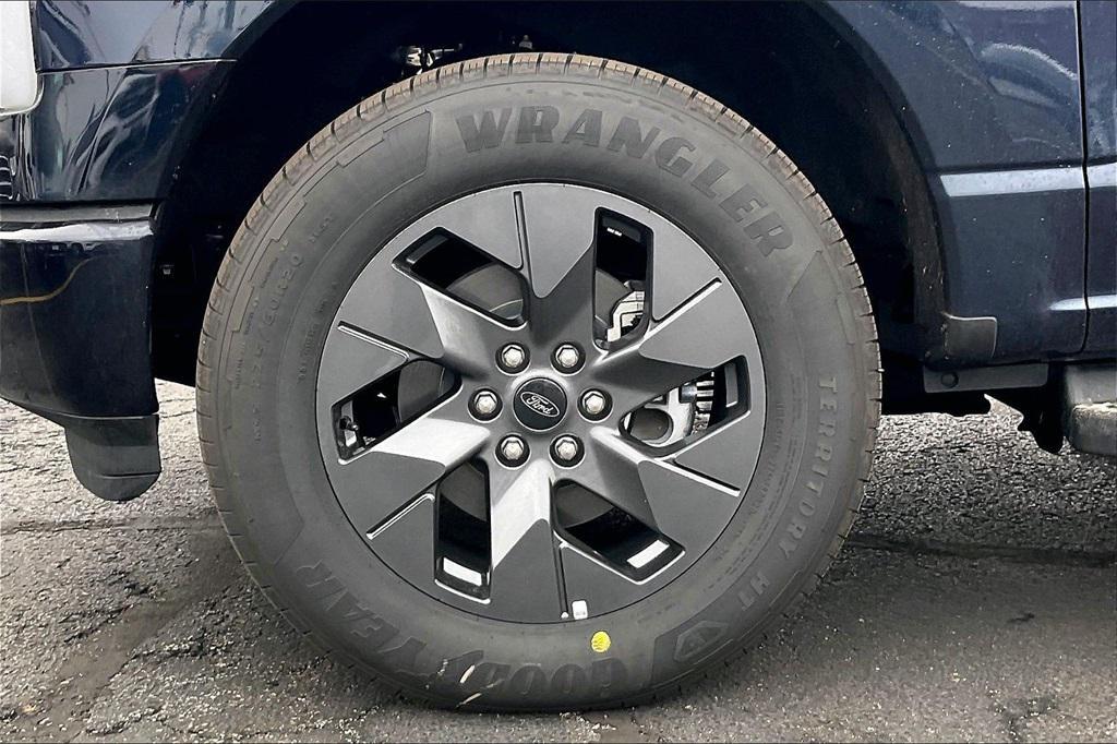 new 2025 Ford F-150 Lightning car, priced at $69,621