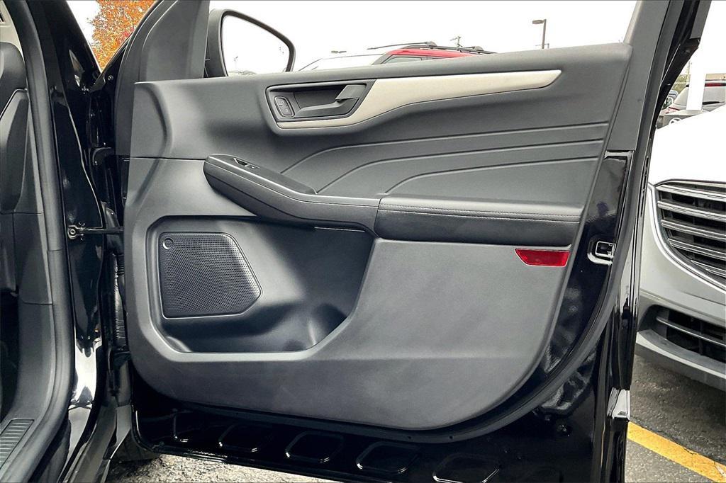 used 2022 Ford Escape car, priced at $20,333