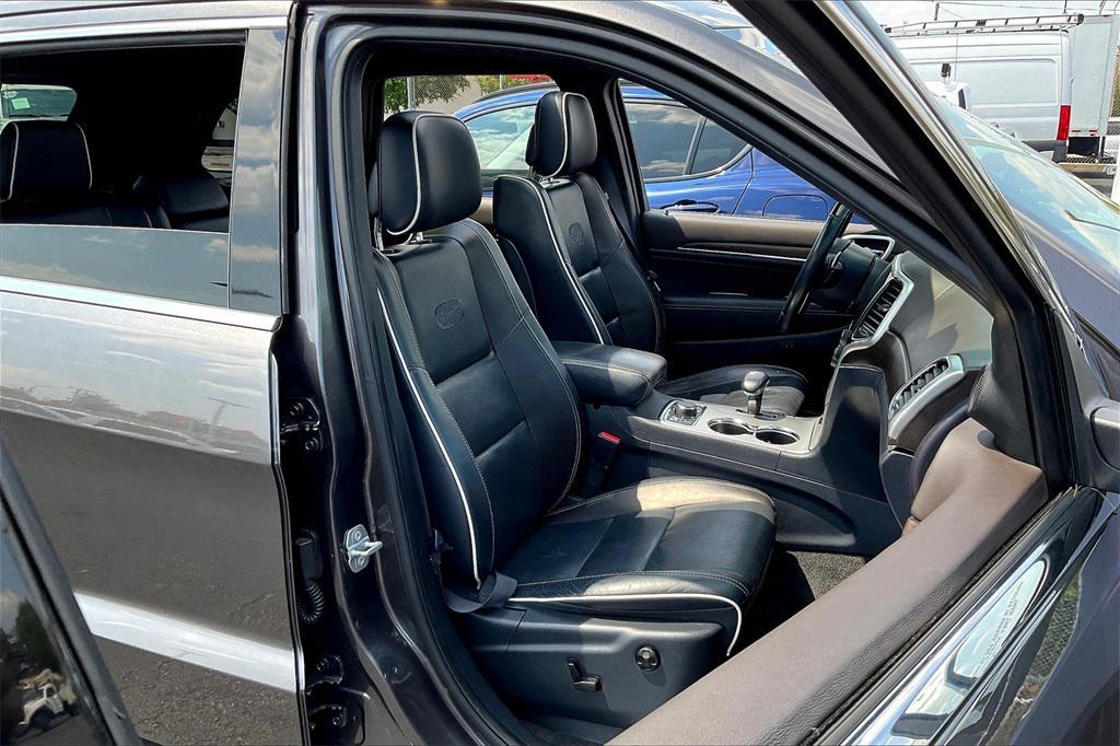 used 2015 Jeep Grand Cherokee car, priced at $19,885