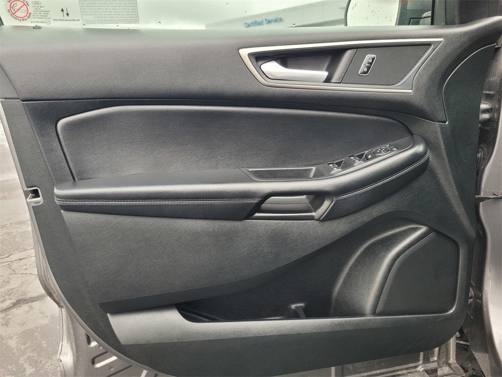 used 2024 Ford Edge car, priced at $23,399