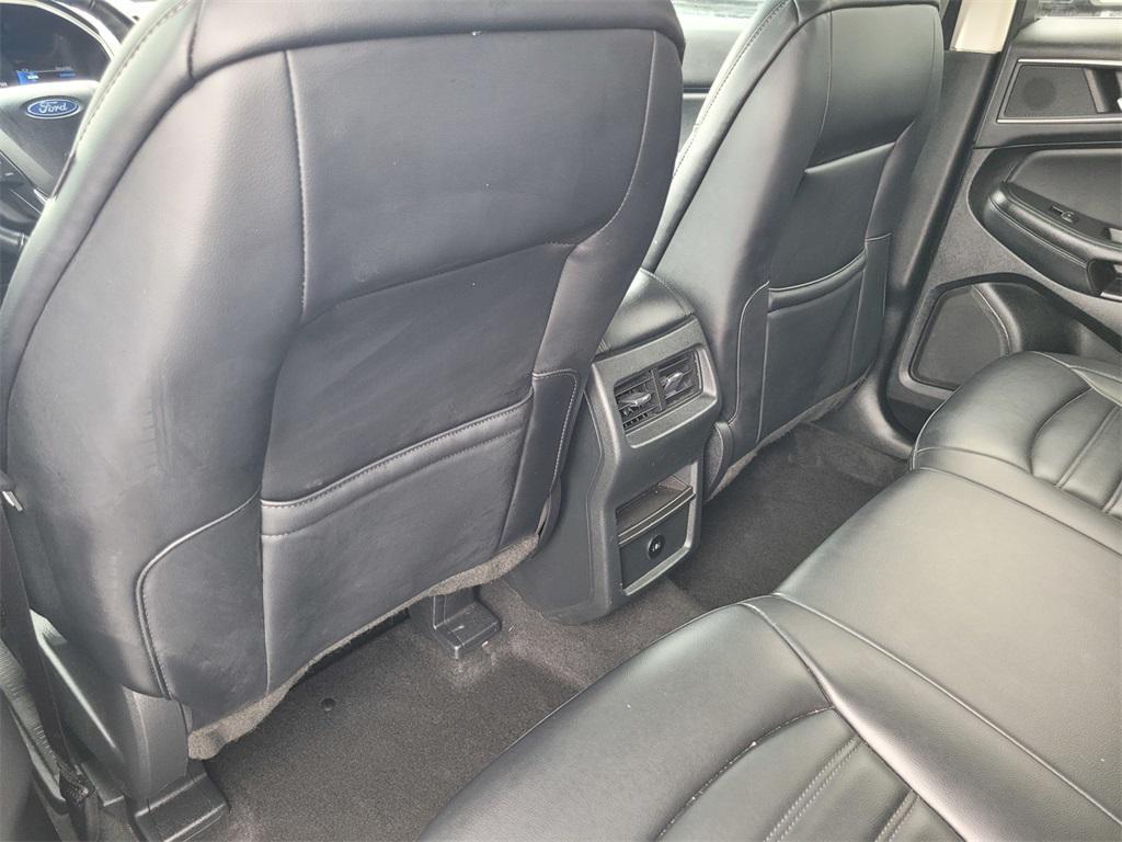 used 2024 Ford Edge car, priced at $23,399